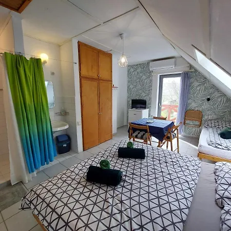 Guest house A Felkelo Nap Haza *